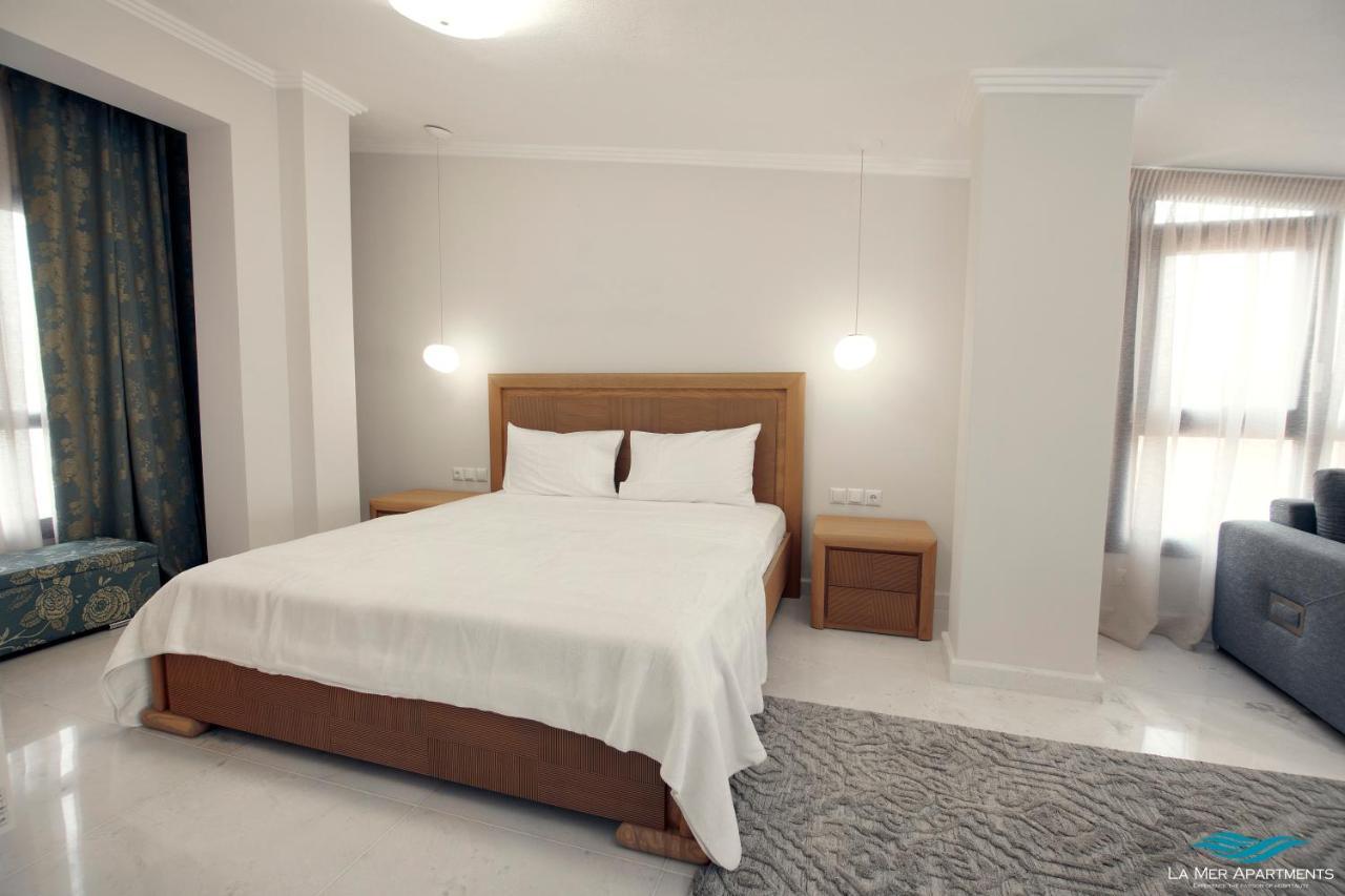 La Mer Apartments Никити Екстериор снимка