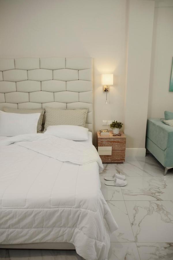La Mer Apartments Никити Екстериор снимка