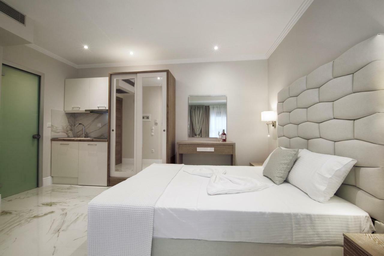La Mer Apartments Никити Екстериор снимка